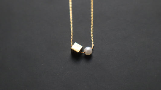 Pearl Cube Pendant Necklace
