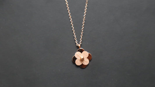 Rose Flower Pendant Necklace