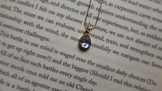 Teardrop Pendant Necklace